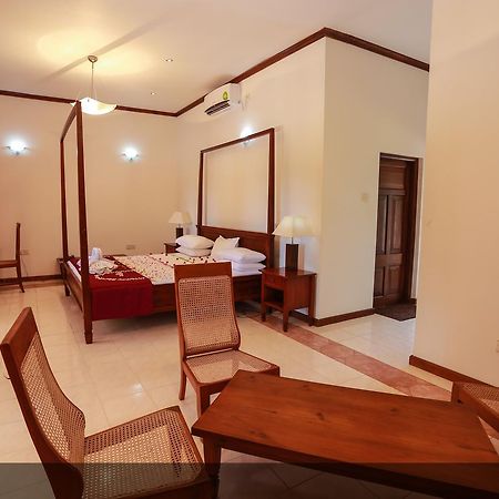 Welcombe Hotel Тринкомали Экстерьер фото
