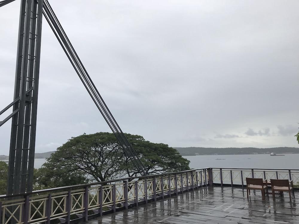 Welcombe Hotel Тринкомали Экстерьер фото